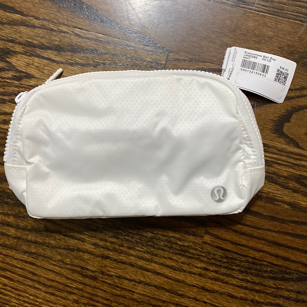 Everywhere Belt Bag: White